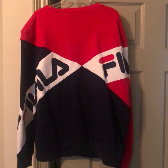 FILA sweatshirt like new - Picture 2 of 3
